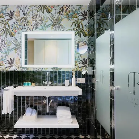 Don Rafael Luxury Suites *